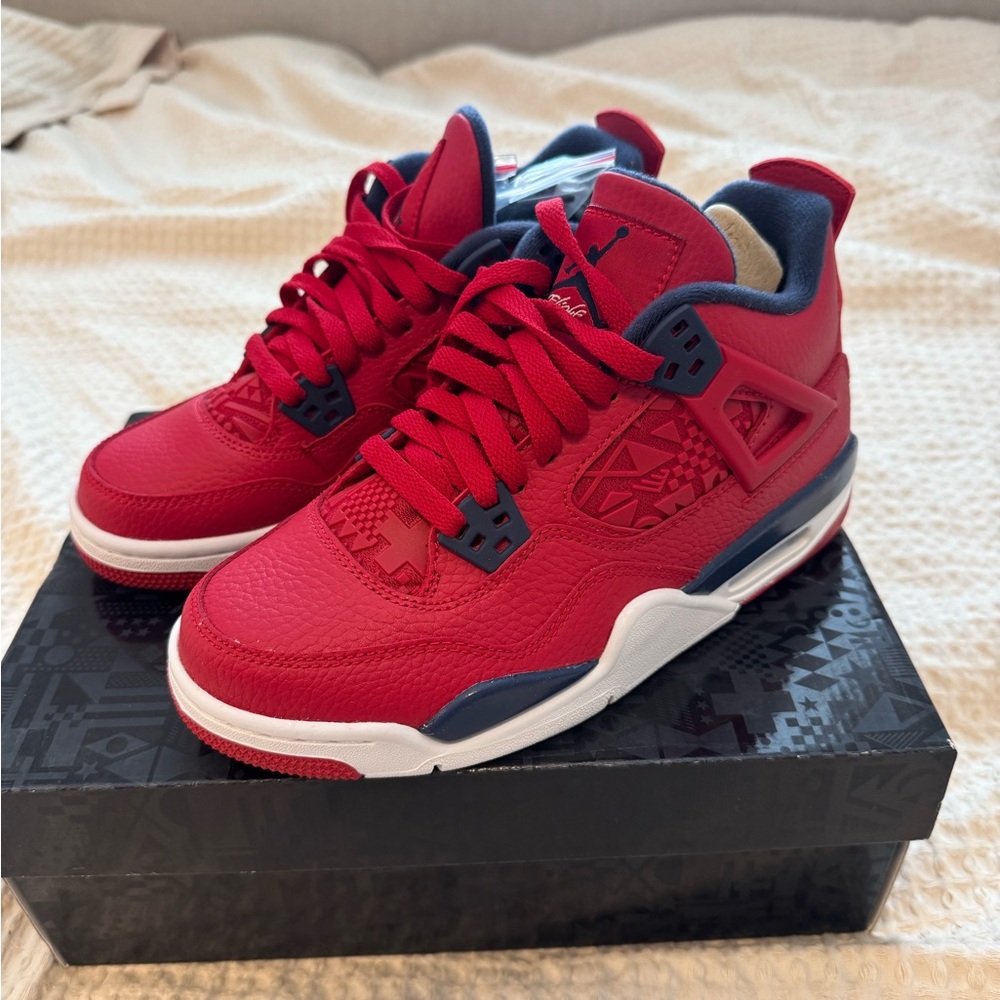 Jordan 4 Retro